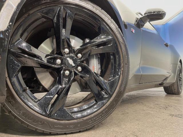 シボレーカマロ ファイナルエディション　左ハンドル　クルーズコントロール　シートヒーター／ベンチレーション　ＢＯＳＥサウンドシステム　Ａｐｐｌｅ　Ｃａｒ　Ｐｌａｙ　バックモニター　アルカンターラコンビシート　車線逸脱防止警報　ＥＴＣ車載機（17枚目）