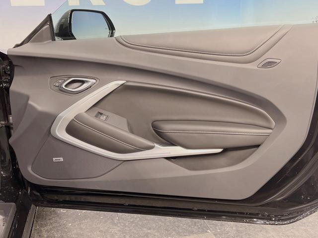 シボレーカマロ ファイナルエディション　左ハンドル　クルーズコントロール　シートヒーター／ベンチレーション　ＢＯＳＥサウンドシステム　Ａｐｐｌｅ　Ｃａｒ　Ｐｌａｙ　バックモニター　アルカンターラコンビシート　車線逸脱防止警報　ＥＴＣ車載機（29枚目）