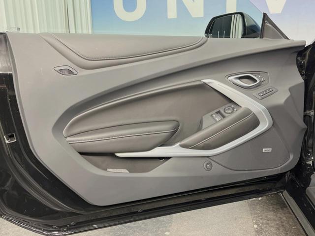 シボレーカマロ ファイナルエディション　左ハンドル　クルーズコントロール　シートヒーター／ベンチレーション　ＢＯＳＥサウンドシステム　Ａｐｐｌｅ　Ｃａｒ　Ｐｌａｙ　バックモニター　アルカンターラコンビシート　車線逸脱防止警報　ＥＴＣ車載機（30枚目）