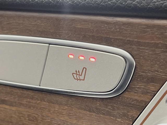 Cクラスステーションワゴン C220d ステーションワゴン アバンギャルド レーダーセーフティPKG LEDヘッドランプ/ハイビームアシスト パーキングアシスト 純正10.25インチナビ リアカメラ フルセグTV Apple Car Play 前席シートヒーター/パワーシート(6枚目)