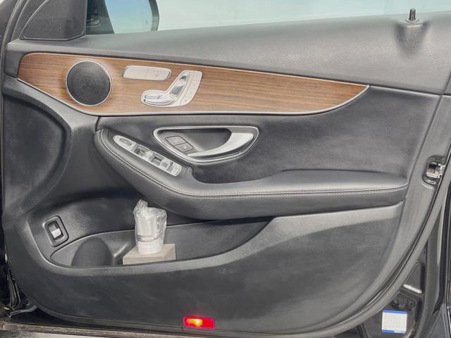Cクラスステーションワゴン C220d ステーションワゴン アバンギャルド レーダーセーフティPKG LEDヘッドランプ/ハイビームアシスト パーキングアシスト 純正10.25インチナビ リアカメラ フルセグTV Apple Car Play 前席シートヒーター/パワーシート(30枚目)