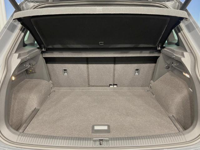 ティグアン TSI ファーストエディション サンルーフ ラグジュアリーPKG オールインセーフティ アクティブクルーズコントロール harman/kardonサウンド 360°カメラ DiscoverPro LEDマトリクスヘッドランプ ETC(12枚目)