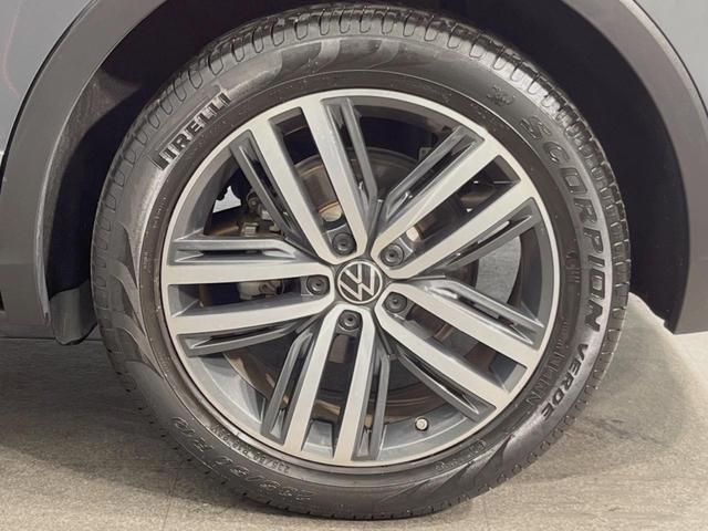 ティグアン TSI ファーストエディション サンルーフ ラグジュアリーPKG オールインセーフティ アクティブクルーズコントロール harman/kardonサウンド 360°カメラ DiscoverPro LEDマトリクスヘッドランプ ETC(23枚目)