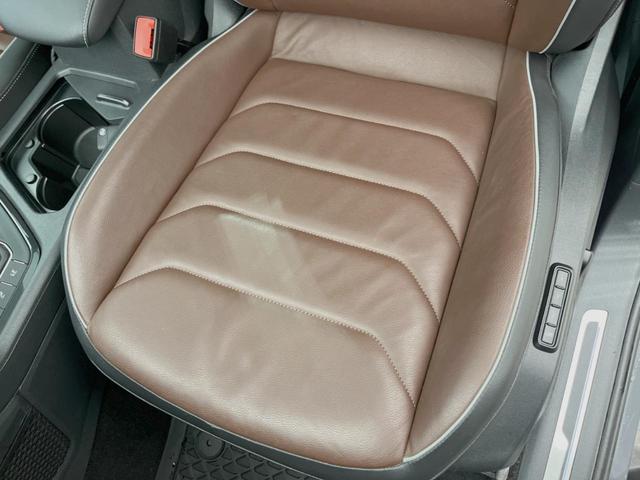 ティグアン TSI ファーストエディション サンルーフ ラグジュアリーPKG オールインセーフティ アクティブクルーズコントロール harman/kardonサウンド 360°カメラ DiscoverPro LEDマトリクスヘッドランプ ETC(30枚目)