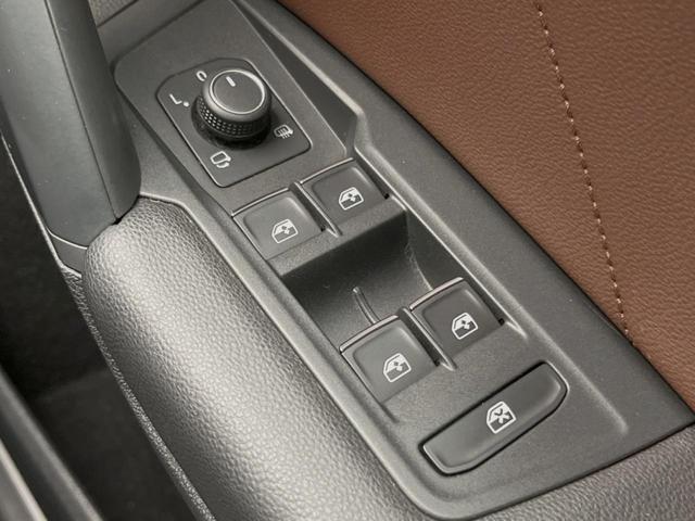 ティグアン TSI ファーストエディション サンルーフ ラグジュアリーPKG オールインセーフティ アクティブクルーズコントロール harman/kardonサウンド 360°カメラ DiscoverPro LEDマトリクスヘッドランプ ETC(60枚目)