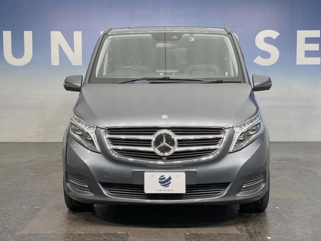 高透明度のガラス皮膜で撥水はもちろん、上質なツヤ・光沢を実現。紫外線や酸性雨から大切な愛車を保護し、色あせ・劣化を防止。「弾スプラッシュコート」、「弾プリミッサコート」からお選びいただけます。