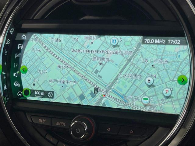 ●純正ナビ：一体感のあるナビは、高級感ある車内を演出してくれます。オーディオ機能も充実しておりますので、運転もより楽しめます♪