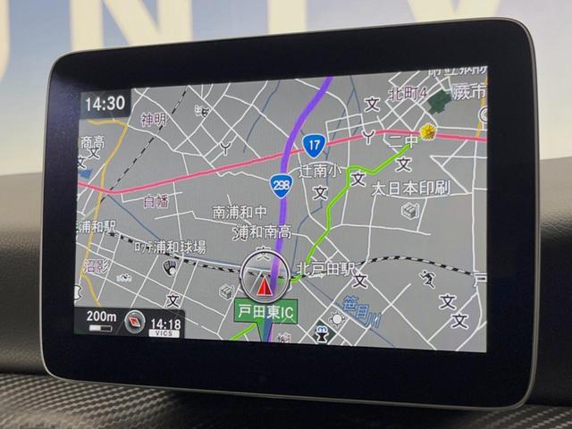 ●純正ナビ：一体感のあるナビは、高級感ある車内を演出してくれます。Ｂｌｕｅｔｏｏｔｈ再生などオーディオ機能も充実しておりますので、運転もより楽しめます♪