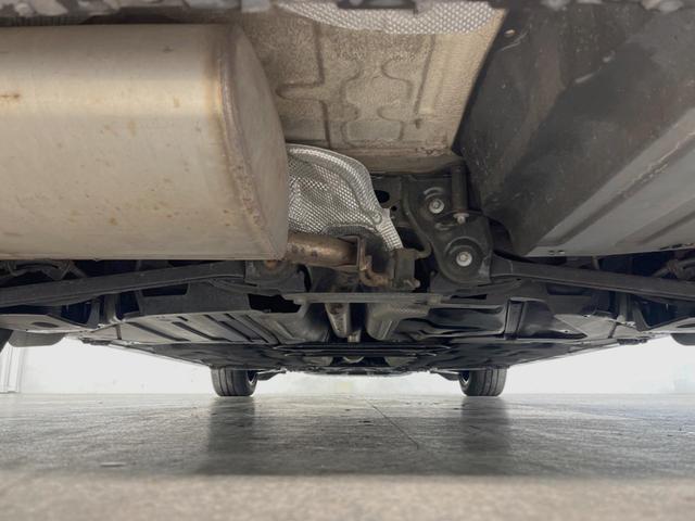 ＭＩＮＩ クーパーＤ　５ドア　ペッパーＰＫＧ　タイムレススタイル　ＬＥＤヘッドランプ／ＬＥＤフォグランプ　純正ナビ　Ｂｌｕｅｔｏｏｔｈ接続　コンフォートアクセス　純正１６インチ１４本スポークＡＷ　オートライト　ＥＴＣ車載機（32枚目）