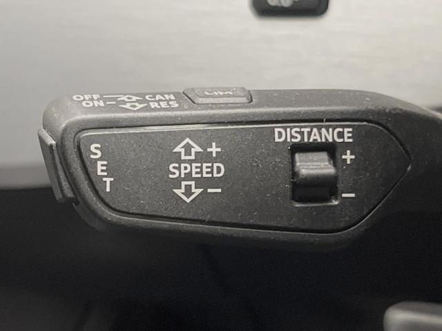 Ａ５スポーツバック ３５ＴＤＩ　Ｓライン　パークアシストＰＫＧ　アダプティブクルーズ　マトリクスＬＥＤライト　カープレイ　純正ナビ　３６０度カメラ　バーチャルコックピット　電動リアゲート　ハーフレザーシート　パワーシート　シートヒーター（4枚目）