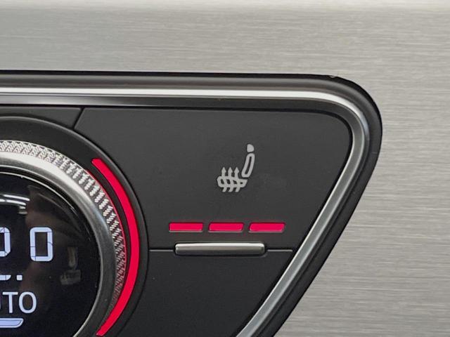 Ａ５スポーツバック ２．０ＴＦＳＩクワトロ　スポーツ　Ｓラインパッケージ　アダプティブクルーズ　プレセンスシティ　マトリクスＬＥＤヘッドライト　バーチャルコックピット　純正ナビ　地デジＴＶ　バックカメラ　純正１８インチＡＷ　シートヒーター　ハイビームＡ（7枚目）