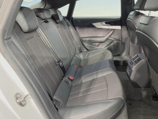 Ａ５スポーツバック ２．０ＴＦＳＩクワトロ　スポーツ　Ｓラインパッケージ　アダプティブクルーズ　プレセンスシティ　マトリクスＬＥＤヘッドライト　バーチャルコックピット　純正ナビ　地デジＴＶ　バックカメラ　純正１８インチＡＷ　シートヒーター　ハイビームＡ（11枚目）