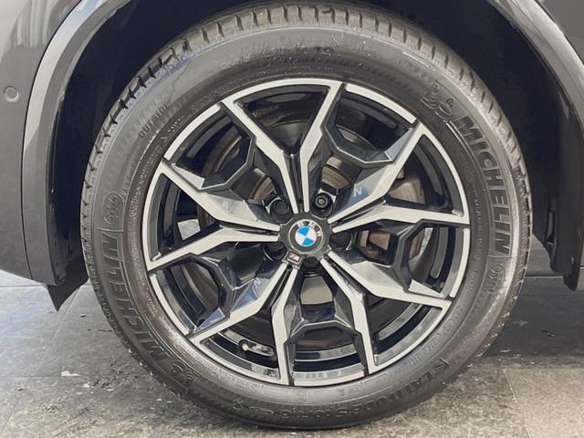X3 xDrive 20d Mスポーツ パーキングアシスト/ドライビングアシストプラス リバースアシスト 純正ナビ 360度カメラ カープレイ パワーバックドア コンフォートアクセス ヘッドアップディスプレイ 革シート 純正19インチAW(25枚目)