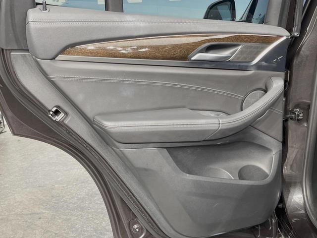 X3 xDrive 20d Mスポーツ パーキングアシスト/ドライビングアシストプラス リバースアシスト 純正ナビ 360度カメラ カープレイ パワーバックドア コンフォートアクセス ヘッドアップディスプレイ 革シート 純正19インチAW(33枚目)