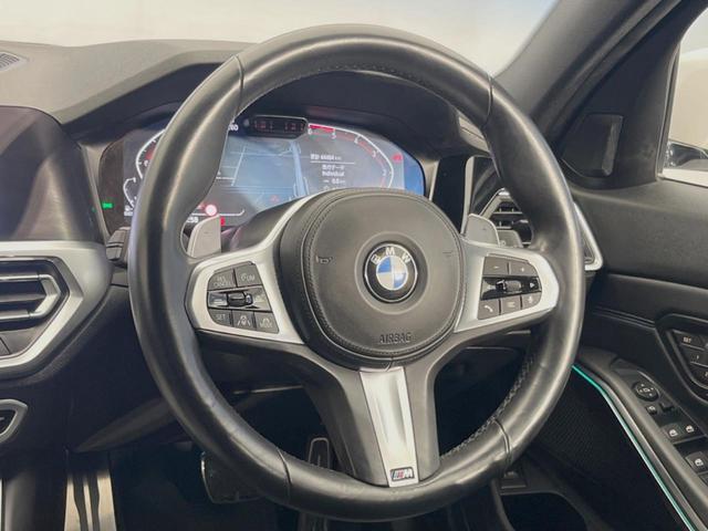 3シリーズ 320d xDriveツーリングMスポツEDジョイ+ コンフォートPKG アクティブクルーズコントロール ヘッドアップディスプレイ 360°カメラ 純正ナビ LEDヘッドランプ/ハイビームアシスト 前席シートヒーター/パワーシート 電動リアゲート 禁煙車(9枚目)