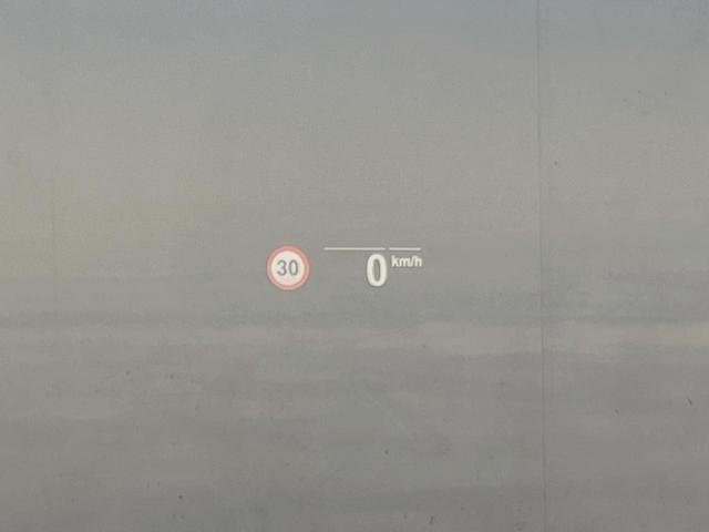 ５シリーズ ５２３ｄ　ｘＤｒｉｖｅＭスポーツエディションジョイ＋　パーキングアシストプラス／ドライビングアシスト　アダプティブクルーズ　純正ナビ　ＴＶ　３６０度カメラ　レザーシート　パワーシート　シートヒーター　電動リアゲート　純正１９インチＡＷ　ＬＥＤヘッドライト（8枚目）