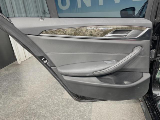 ５シリーズ ５２３ｄ　ｘＤｒｉｖｅＭスポーツエディションジョイ＋　パーキングアシストプラス／ドライビングアシスト　アダプティブクルーズ　純正ナビ　ＴＶ　３６０度カメラ　レザーシート　パワーシート　シートヒーター　電動リアゲート　純正１９インチＡＷ　ＬＥＤヘッドライト（33枚目）