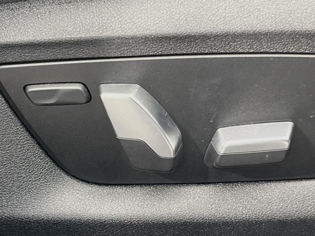 ５シリーズ ５２３ｄ　ｘＤｒｉｖｅＭスポーツエディションジョイ＋　パーキングアシストプラス／ドライビングアシスト　アダプティブクルーズ　純正ナビ　ＴＶ　３６０度カメラ　レザーシート　パワーシート　シートヒーター　電動リアゲート　純正１９インチＡＷ　ＬＥＤヘッドライト（40枚目）