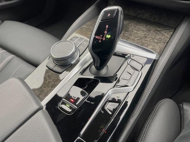 ５シリーズ ５２３ｄ　ｘＤｒｉｖｅＭスポーツエディションジョイ＋　パーキングアシストプラス／ドライビングアシスト　アダプティブクルーズ　純正ナビ　ＴＶ　３６０度カメラ　レザーシート　パワーシート　シートヒーター　電動リアゲート　純正１９インチＡＷ　ＬＥＤヘッドライト（51枚目）