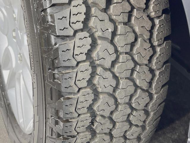 ディフェンダー １１０Ｓ　エアサスペンションパック　ＭＥＲＩＤＩＡＮサウンド　純正ナビ　３６０度カメラ　カープレイ／アンドロイドオート　アクティブクルーズ　衝突軽減ブレーキ　純正１９インチＡＷ　ＬＥＤヘッドライト　水陸両用（50枚目）