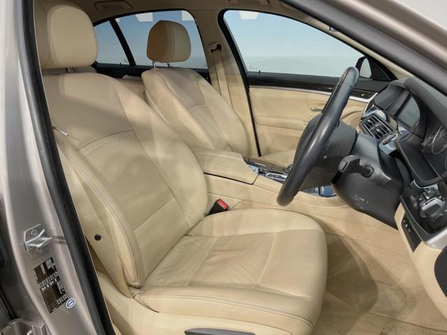 5シリーズ 523d ラグジュアリー アクティブクルーズコントロール 純正ナビ バックカメラ フルセグTV ベージュ革シート 前席シートヒーター/8WAYパワーシート コンフォートアクセス HIDヘッドランプ 18インチ15本スポークAW(10枚目)