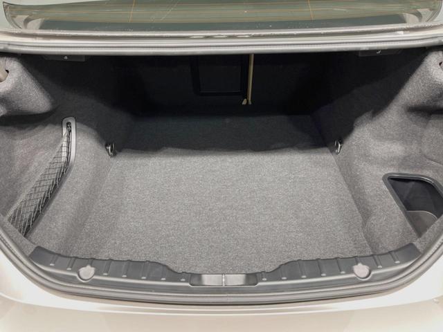 5シリーズ 523d ラグジュアリー アクティブクルーズコントロール 純正ナビ バックカメラ フルセグTV ベージュ革シート 前席シートヒーター/8WAYパワーシート コンフォートアクセス HIDヘッドランプ 18インチ15本スポークAW(12枚目)