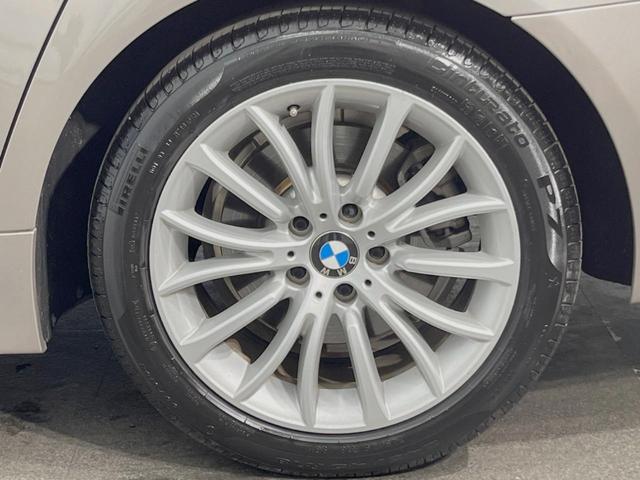 5シリーズ 523d ラグジュアリー アクティブクルーズコントロール 純正ナビ バックカメラ フルセグTV ベージュ革シート 前席シートヒーター/8WAYパワーシート コンフォートアクセス HIDヘッドランプ 18インチ15本スポークAW(23枚目)