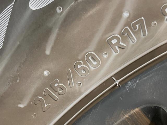 ジープ・レネゲード デザートホーク　クルーズコントロール　衝突軽減ブレーキ　ＳＤナビ　フルセグＴＶ　バックカメラ　専用ハーフレザーシート　純正１７インチフルブラックアルミ　パークアシスト　クリアランスソナー　スマートキー　ＨＩＤライト（53枚目）