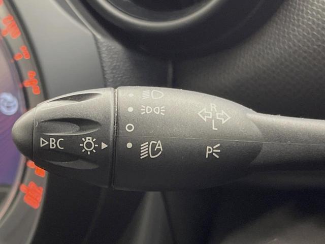 ＭＩＮＩ クーパーＳＤ　クロスオーバー　純正ナビ　バックカメラ　ＴＶ　Ｂｌｕｅｔｏｏｔｈ接続　ＣＤ／ＤＶＤ再生　純正１７インチＡＷ　ＨＩＤヘッドライト／ＬＥＤフォグランプ　ブラックファブリックシート　ミラー内蔵ＥＴＣ　禁煙車　ルーフレール（39枚目）