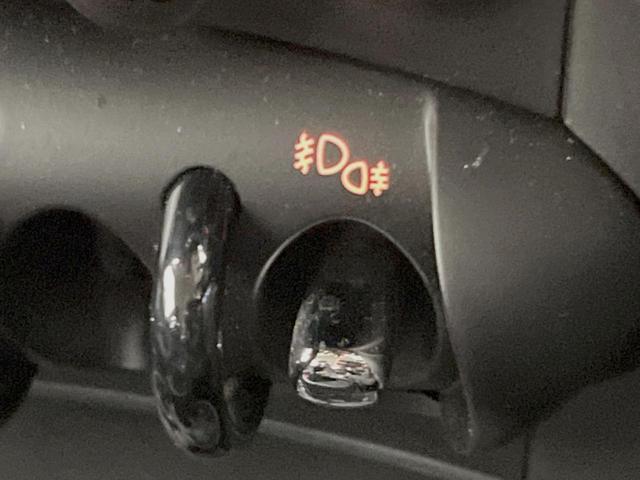 ＭＩＮＩ クーパーＳＤ　クロスオーバー　純正ナビ　バックカメラ　ＴＶ　Ｂｌｕｅｔｏｏｔｈ接続　ＣＤ／ＤＶＤ再生　純正１７インチＡＷ　ＨＩＤヘッドライト／ＬＥＤフォグランプ　ブラックファブリックシート　ミラー内蔵ＥＴＣ　禁煙車　ルーフレール（43枚目）