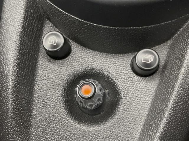 ＭＩＮＩ クーパーＳＤ　クロスオーバー　純正ナビ　バックカメラ　ＴＶ　Ｂｌｕｅｔｏｏｔｈ接続　ＣＤ／ＤＶＤ再生　純正１７インチＡＷ　ＨＩＤヘッドライト／ＬＥＤフォグランプ　ブラックファブリックシート　ミラー内蔵ＥＴＣ　禁煙車　ルーフレール（45枚目）