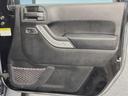 サハラ　４ＷＤ　革シート／シートヒーター　ＡＬＰＩＮＥスピーカー　ナビ　クルーズコントロール　バック／サイドカメラ　フルセグＴＶ　Ｂｌｕｅｔｏｏｔｈ　ＣＤ／ＤＶＤ　純正１８インチＡＷ　オートライト　ＥＴＣ（26枚目）