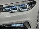●LEDヘッドライト:夜間走行時も良好な視界を確保し安心して運転できる高輝度LEDヘッドライトを装備!点灯速度が早く、消費電力も抑えられています。