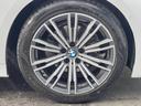 320d xDriveツーリングMスポツEDジョイ+ コンフォートPKG アクティブクルーズコントロール ヘッドアップディスプレイ 360°カメラ 純正ナビ LEDヘッドランプ/ハイビームアシスト 前席シートヒーター/パワーシート 電動リアゲート 禁煙車(26枚目)