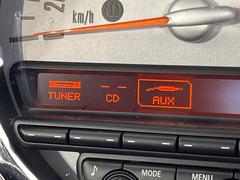 ●ＡＵＸ接続：お手持ちのミュージックプレーヤーを接続し、車内でお気に入りの音楽を気軽に楽しむことができます♪ 4