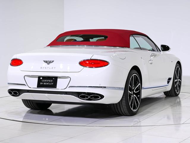 コンチネンタル ＧＴ　Ｖ８コンバーチブル　Ｍｕｌｌｉｎｅｒ　ドライビング＆テクノロジースペック　フロントシートコンフォートスペック　シングルフィニッシュ　－　ターモアシィ（9枚目）