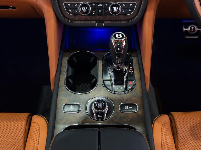 ベンテイガ アズール ベントレー認定中古車 メーカー保証付 ベントレー ケアプログラム ベントレー エマージェンシーアシスタンス CERTIFIED BY BENTLEY(24枚目)
