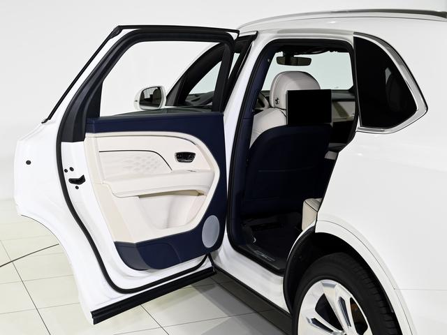 ベンテイガ EWBアズール ベントレー認定中古車 メーカー保証付 ベントレー ケアプログラム ベントレー エマージェンシーアシスタンス CERTIFIED BY BENTLEY(30枚目)