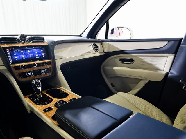 ベンテイガ EWBアズール ベントレー認定中古車 メーカー保証付 ベントレー ケアプログラム ベントレー エマージェンシーアシスタンス CERTIFIED BY BENTLEY(42枚目)