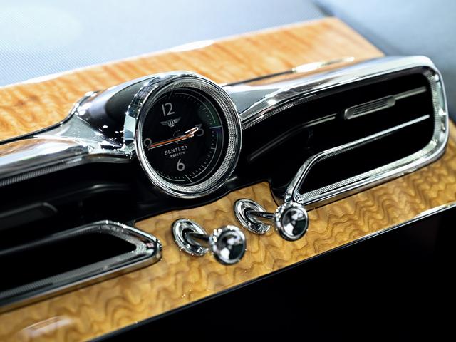 ベンテイガ EWBアズール ベントレー認定中古車 メーカー保証付 ベントレー ケアプログラム ベントレー エマージェンシーアシスタンス CERTIFIED BY BENTLEY(43枚目)