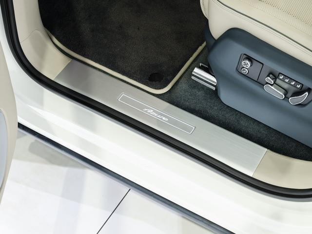 ベンテイガ EWBアズール ベントレー認定中古車 メーカー保証付 ベントレー ケアプログラム ベントレー エマージェンシーアシスタンス CERTIFIED BY BENTLEY(11枚目)