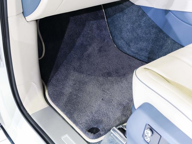 ベンテイガ EWBアズール ベントレー認定中古車 メーカー保証付 ベントレー ケアプログラム ベントレー エマージェンシーアシスタンス CERTIFIED BY BENTLEY(13枚目)