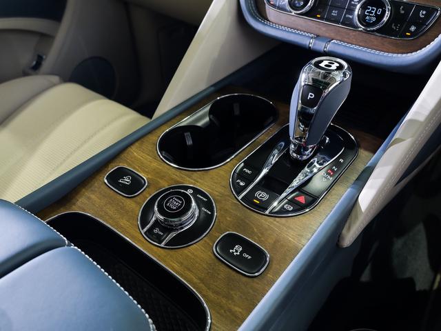 ベンテイガ EWBアズール ベントレー認定中古車 メーカー保証付 ベントレー ケアプログラム ベントレー エマージェンシーアシスタンス CERTIFIED BY BENTLEY(31枚目)