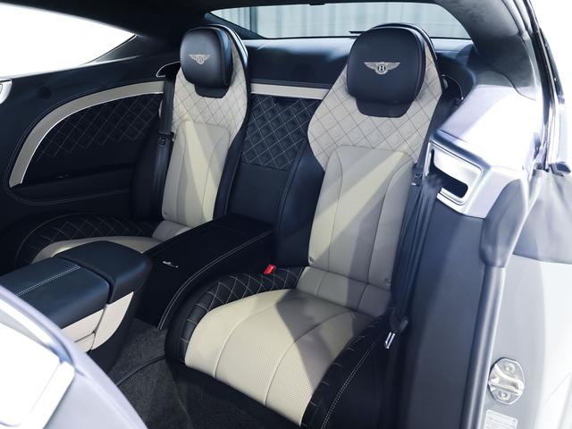 コンチネンタル ＧＴ　Ｖ８　ベントレー認定中古車　メーカー保証付　ベントレー　ケアプログラム　ベントレー　エマージェンシーアシスタンス　ＣＥＲＴＩＦＩＥＤ　ＢＹ　ＢＥＮＴＬＥＹ（32枚目）