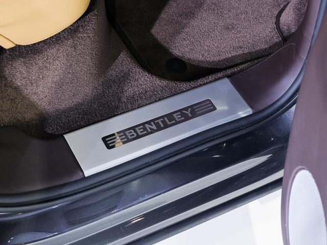 ベンテイガ 6.0 4WD ツーリングスペック/TVチューナー ベントレー認定中古車 メーカー保証付 ベントレー ケアプログラム ベントレー エマージェンシーアシスタンス CERTIFIED BY BENTLEY(33枚目)