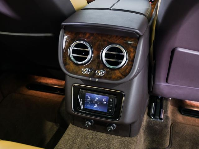 ベンテイガ 6.0 4WD ツーリングスペック/TVチューナー ベントレー認定中古車 メーカー保証付 ベントレー ケアプログラム ベントレー エマージェンシーアシスタンス CERTIFIED BY BENTLEY(35枚目)