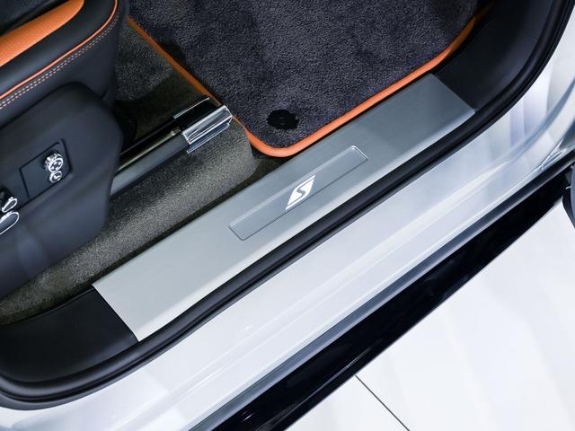 ベンテイガ S ベントレー認定中古車 メーカー保証付 ベントレー ケアプログラム ベントレー エマージェンシーアシスタンス CERTIFIED BY BENTLEY(11枚目)