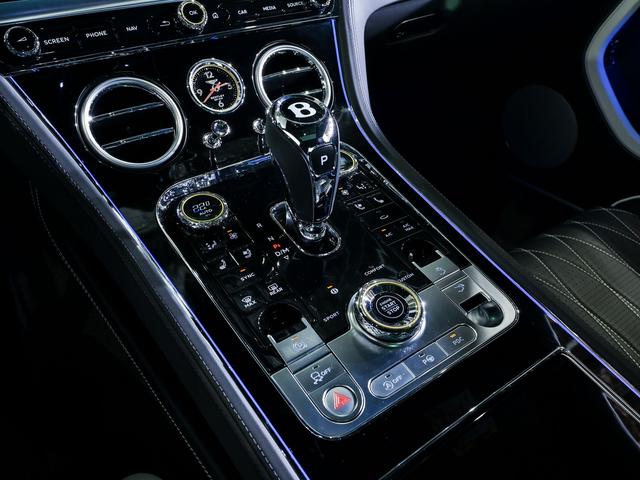 コンチネンタル GT V8 アズール 4WD ベントレー認定中古車 メーカー保証付 ベントレー ケアプログラム ベントレー エマージェンシーアシスタンス CERTIFIED BY BENTLEY(31枚目)