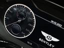 フル液晶化されたメーターにはナビゲーション等の情報を表示することも可能です。
