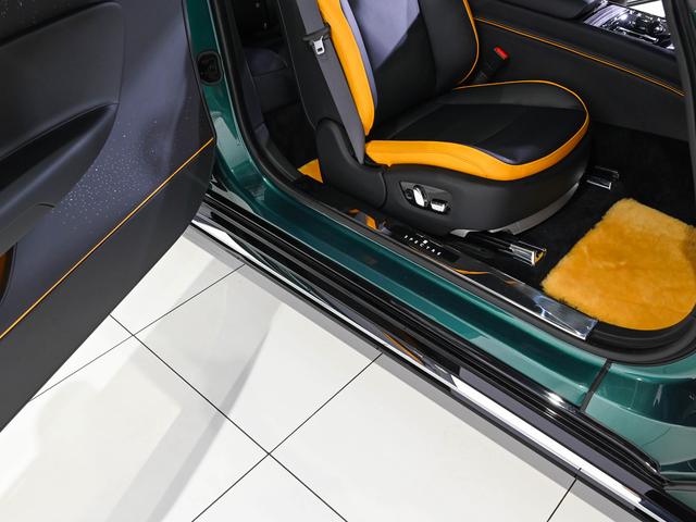 スペクター 　Ｒｏｌｌｓ　Ｒｏｙｃｅ　認定中古車　Ｐｒｏｖｅｎａｎｃｅ　メーカー保証付　ロードサイド・アシスタンス（23枚目）